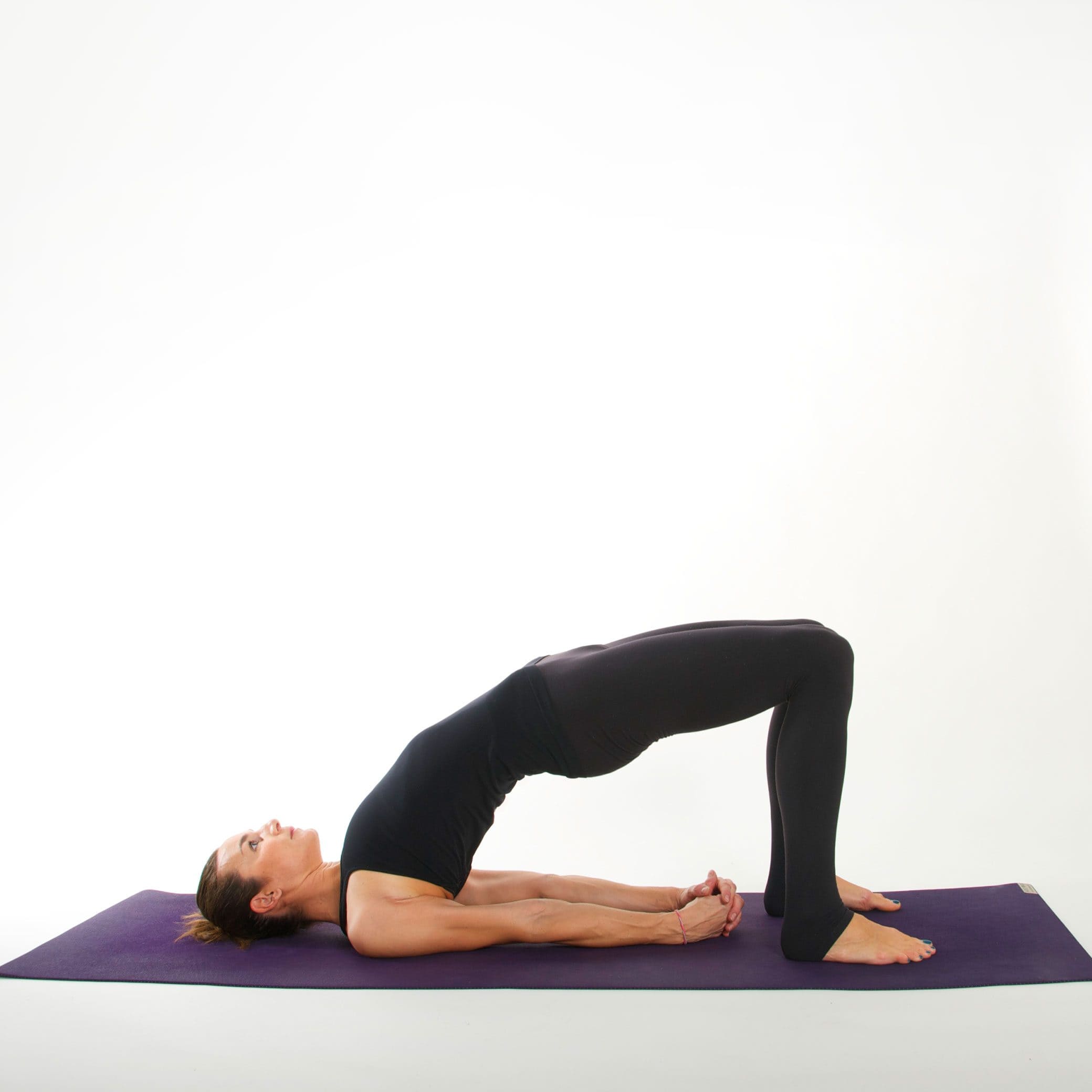 Tư thế yoga cây cầu Bài tập chữa đau lưng